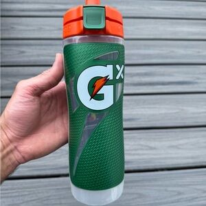 30oz Gatorade Green and Orange Sports Bottle